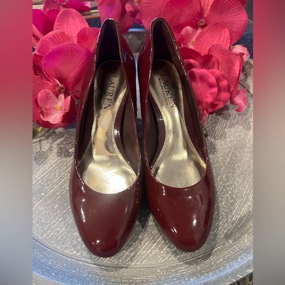 RALPH LAUREN Red High Heeled Pumps with Glossy Finish and Pointed Toe/size 6B - Picture 8 of 13